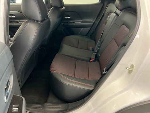 New 2026 Nissan Kicks SR w/ Cold Weather Package FWD image 21