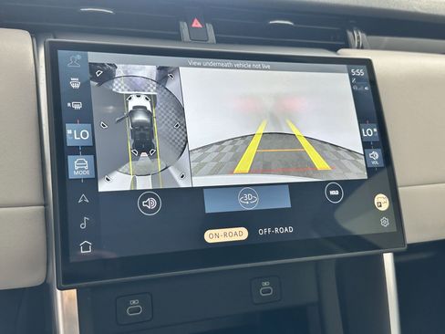 Used 2024 Land Rover Discovery Sport S image 24