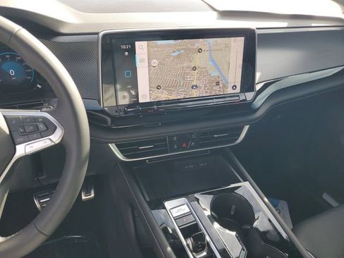 New 2026 Volkswagen Atlas Cross Sport SEL Premium R-Line image 25