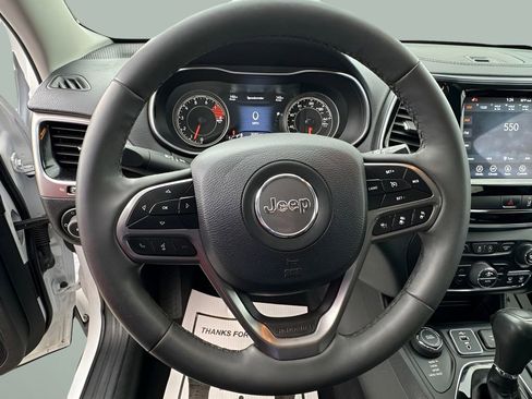 Certified 2022 Jeep Cherokee Limited image 9