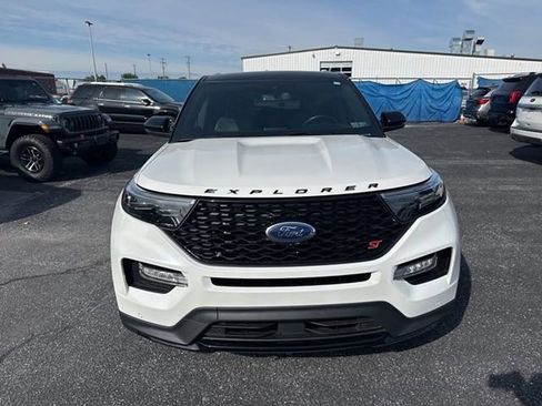 Certified 2022 Ford Explorer ST w/ Equipment Group 401A AWD/4WD image 2