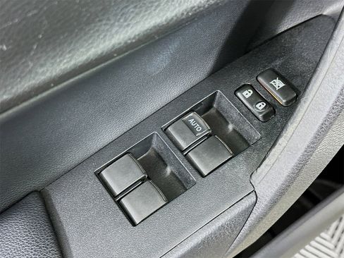 Used 2014 Toyota Corolla S image 17