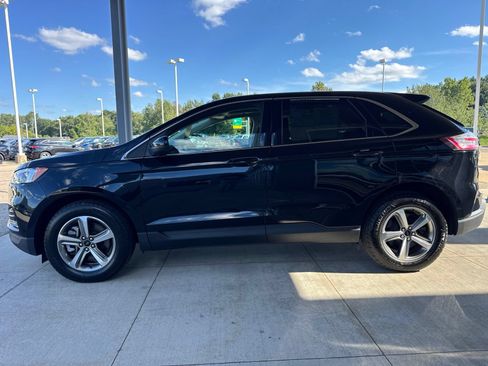 Used 2024 Ford Edge SEL w/ Convenience Package AWD/4WD image 4