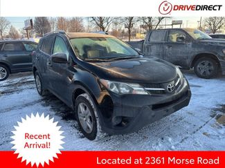 Used 2015 Toyota RAV4 LE video 1