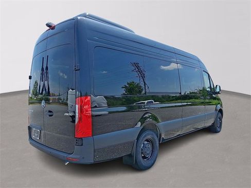 New 2025 Mercedes-Benz Sprinter 2500 image 5
