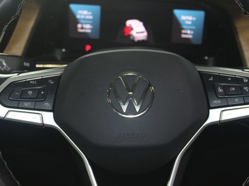 Used 2025 Volkswagen Atlas SE AWD/4WD image 15