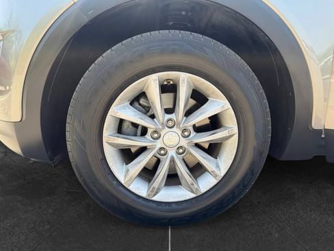Used 2017 Kia Sorento FWD image 8