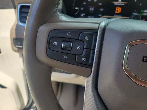 Used 2023 GMC Yukon Denali RWD image 24