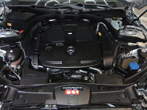Used 2014 Mercedes-Benz E 350 Sedan image 33