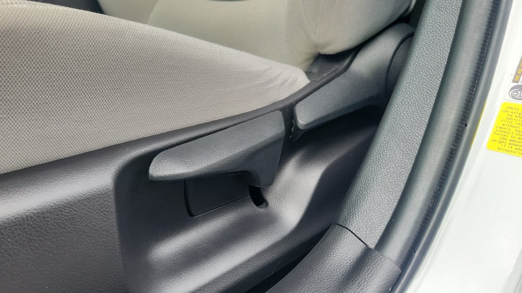 Used 2022 Toyota Corolla LE FWD image 15