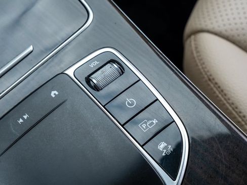 Used 2022 Mercedes-Benz GLC 300 4MATIC image 20