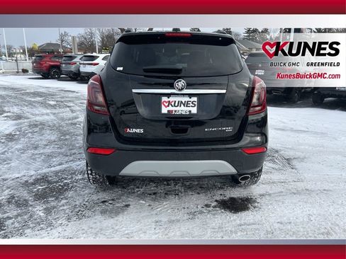 Used 2022 Buick Encore Preferred w/ Safety Package image 5