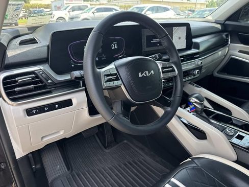 Used 2024 Kia Telluride S w/ S Sunroof Package FWD image 28