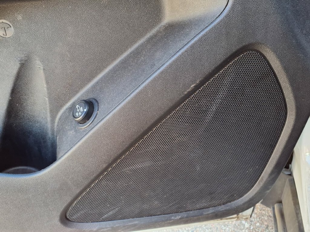 Used 2024 Chevrolet Equinox LT w/ LPO, Floor Liner Package AWD/4WD image 21