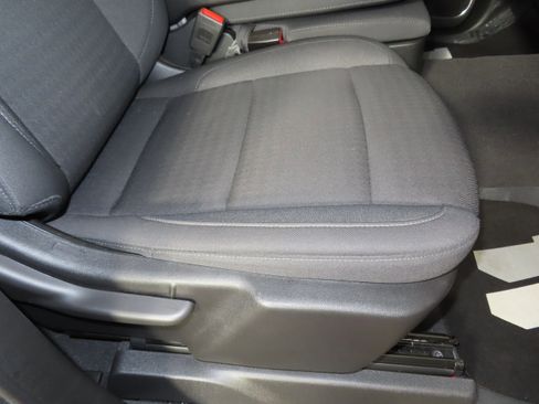 Used 2022 Chevrolet Silverado 1500 LT AWD/4WD image 42