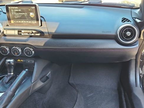 Used 2016 MAZDA MX-5 Miata Grand Touring image 16