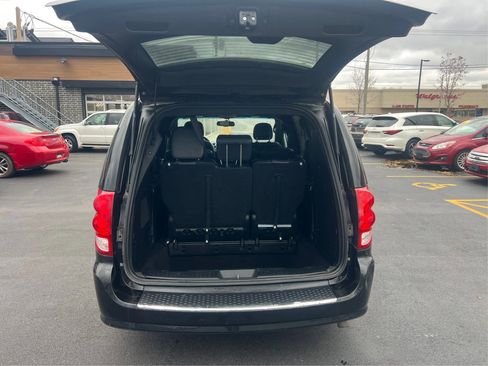 Used 2017 Dodge Grand Caravan GT image 14