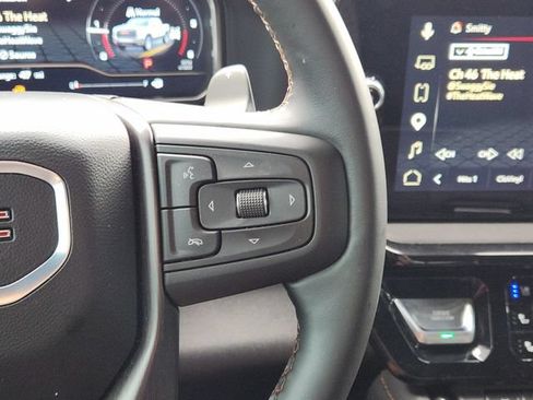 Used 2025 GMC Sierra 1500 AT4 w/ AT4 Premium Package AWD/4WD image 30
