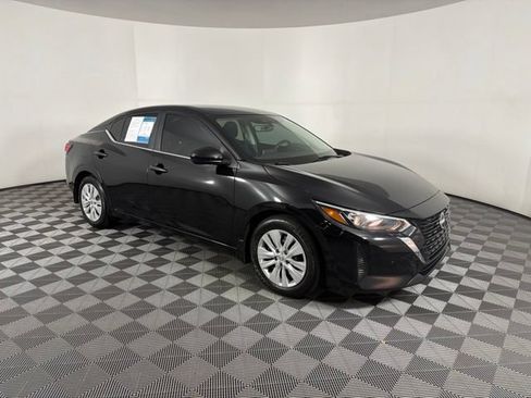 Used 2024 Nissan Sentra S FWD image 3