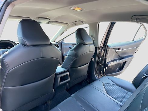 Used 2024 Toyota Camry LE FWD image 6