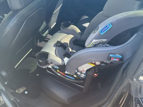 Used 2018 Tesla Model 3 Long Range image 5