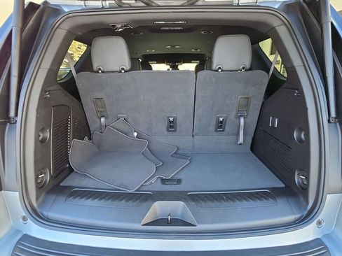 Used 2025 Chevrolet Tahoe LT AWD/4WD image 27