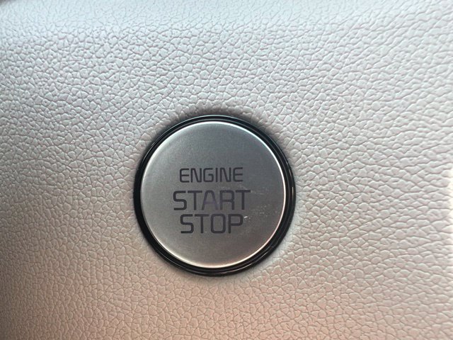 Used 2022 Kia Sorento EX w/ Panoramic Sunroof Package FWD image 16
