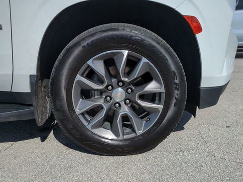 Certified 2023 Chevrolet Suburban LS image 11