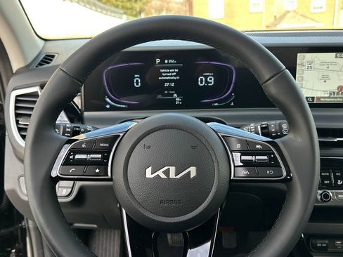 New 2026 Kia Seltos S image 16