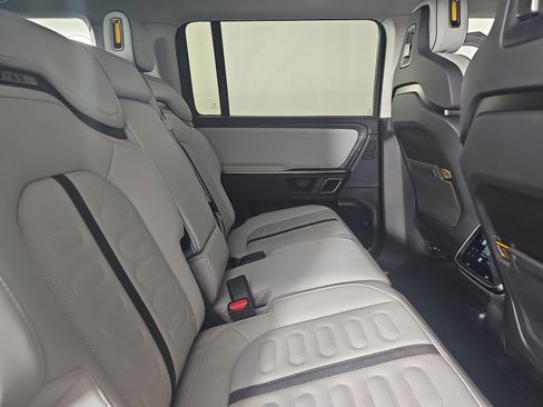 Used 2024 Rivian R1S Adventure image 23