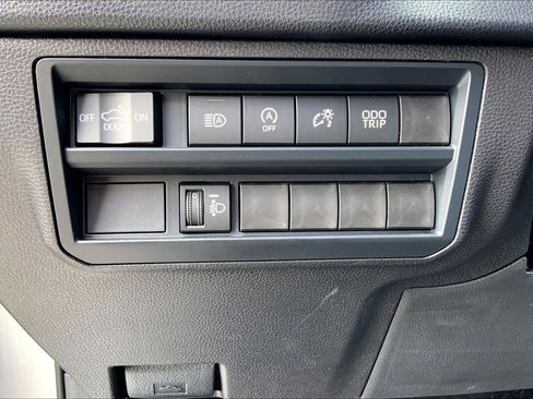 Certified 2026 Toyota Tundra SR image 33