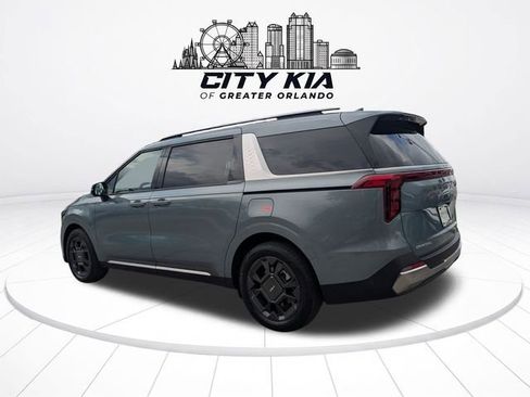New 2027 Kia Carnival SX FWD image 5