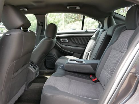 Used 2015 Ford Taurus SEL w/ Equipment Group 201A FWD image 11
