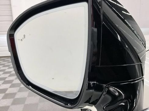 Used 2024 INFINITI QX60 Sensory AWD/4WD image 41