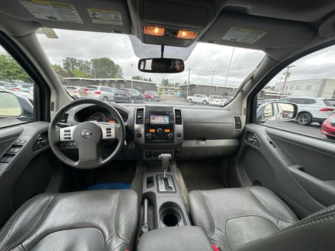 Used 2018 Nissan Frontier SV AWD/4WD image 28