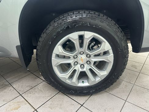 Certified 2025 Chevrolet Silverado 1500 LTZ w/ LTZ Premium Package AWD/4WD image 13