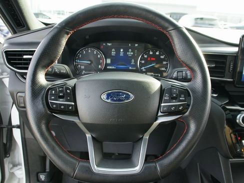 Used 2023 Ford Explorer ST-Line image 22