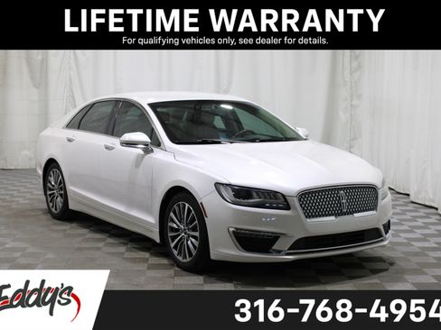 Used 2017 Lincoln MKZ Premiere FWD image 1