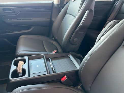 New 2026 Honda Odyssey EX-L image 9