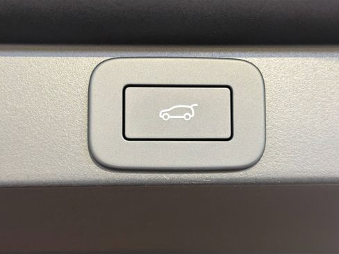 New 2026 Land Rover Range Rover SE AWD/4WD image 12