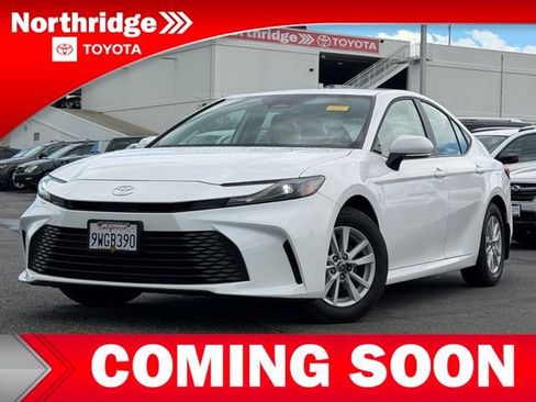 Used 2026 Toyota Camry LE FWD image 3