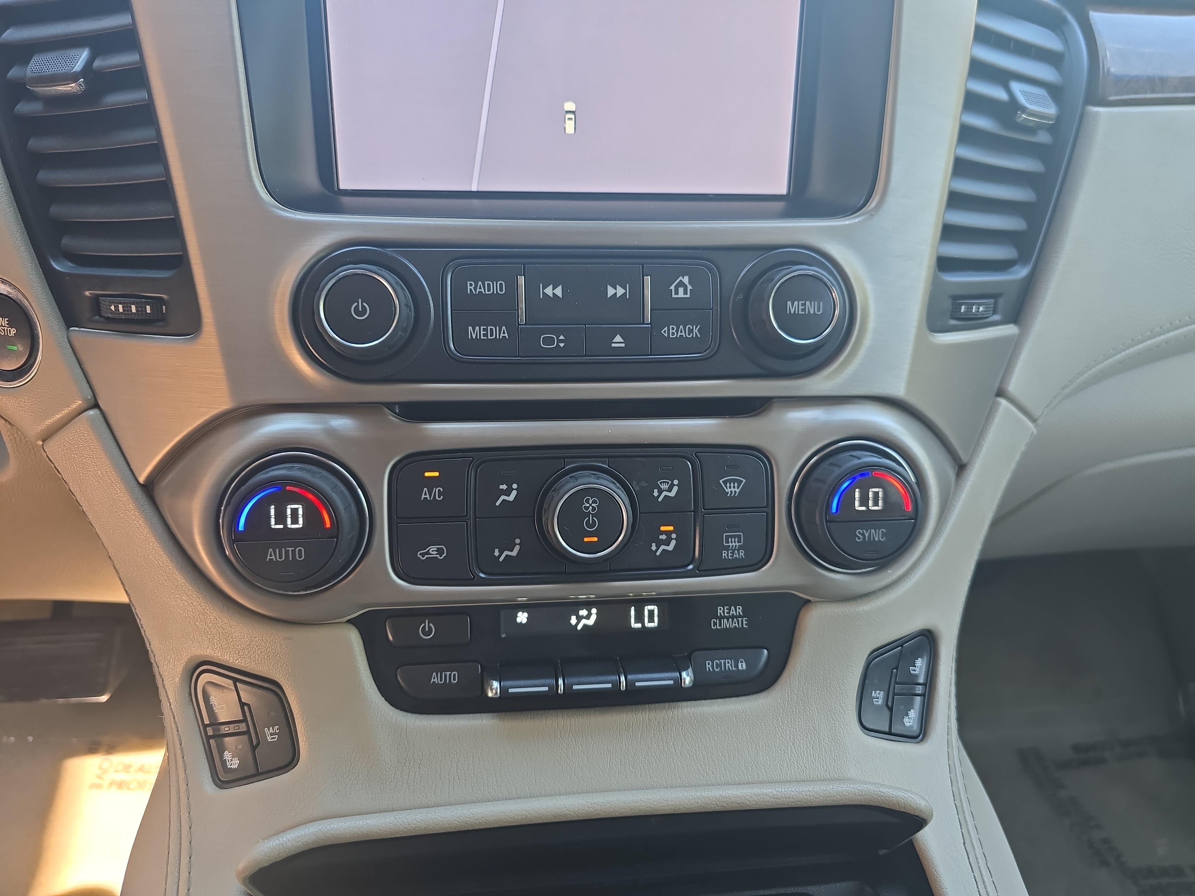 Used 2015 GMC Yukon Denali RWD image 25