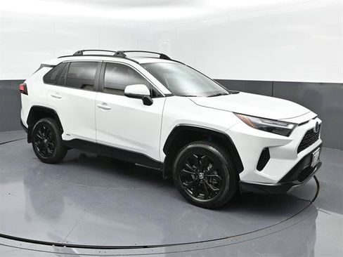 Certified 2023 Toyota RAV4 SE w/ Convenience Package AWD/4WD image 2