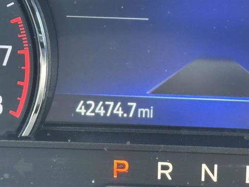 Used 2022 Ford Explorer XLT w/ Equipment Group 202A image 16