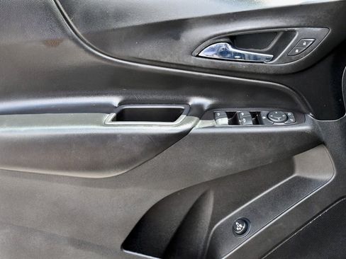 Used 2021 Chevrolet Equinox LT image 9