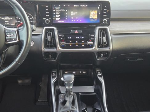 Used 2023 Kia Sorento X-Line EX AWD/4WD image 16