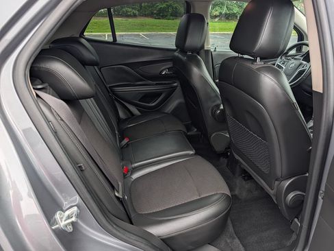 Used 2020 Buick Encore Preferred FWD image 15