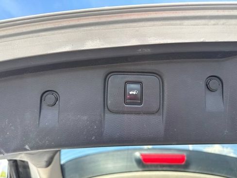 Used 2015 Nissan Murano Platinum w/ Platinum Technology Package AWD/4WD image 29