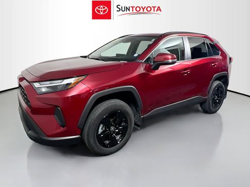 Used 2025 Toyota RAV4 XLE w/ Convenience Package FWD image 9