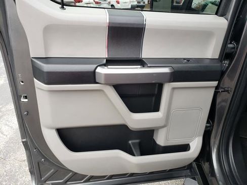 Used 2018 Ford F150 XLT image 12